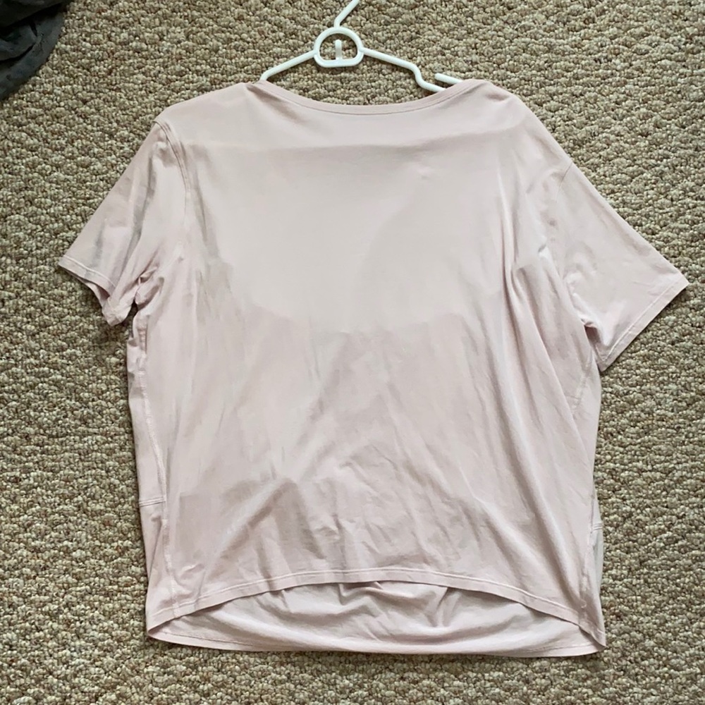 lululemon short sleeve shirt, size 4, light pink
